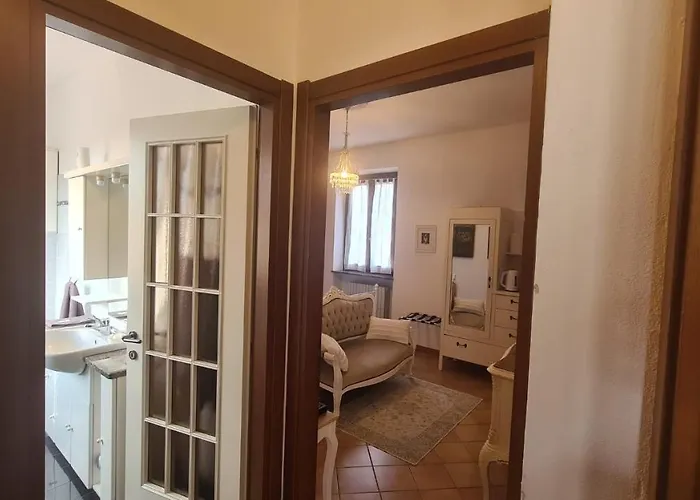 לינה וארוחת בוקר Dragonfly Bianca 4*